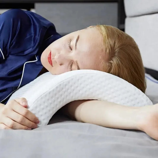 Almohada ortopédica curvada en forma de U para dormir, productos ortopédicos huecos de mano de espuma Memeory para el cuello y los viajes, para dormir de lado